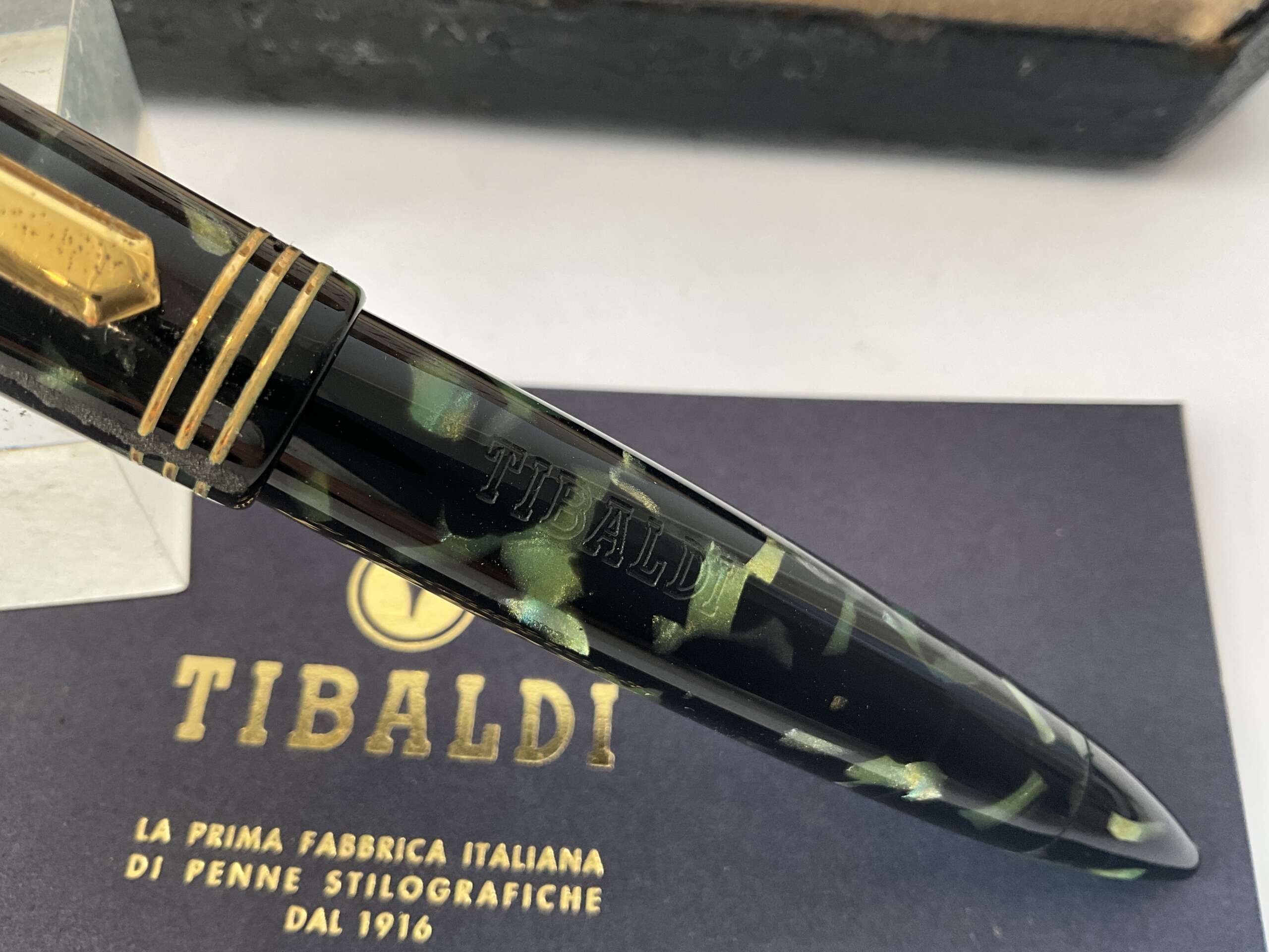 Tibaldi Modello 60 Green Celluloid Limited Edition fountain pen - Image 3