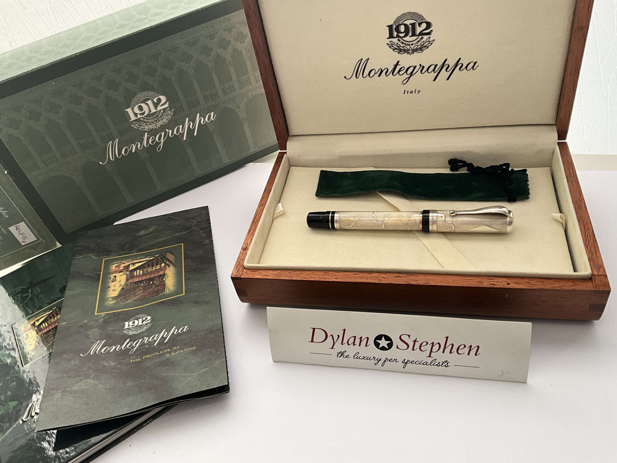 Montegrappa Cosmopolitan Japanese Sterling Silver Limited Edition fountain pen - Image 8