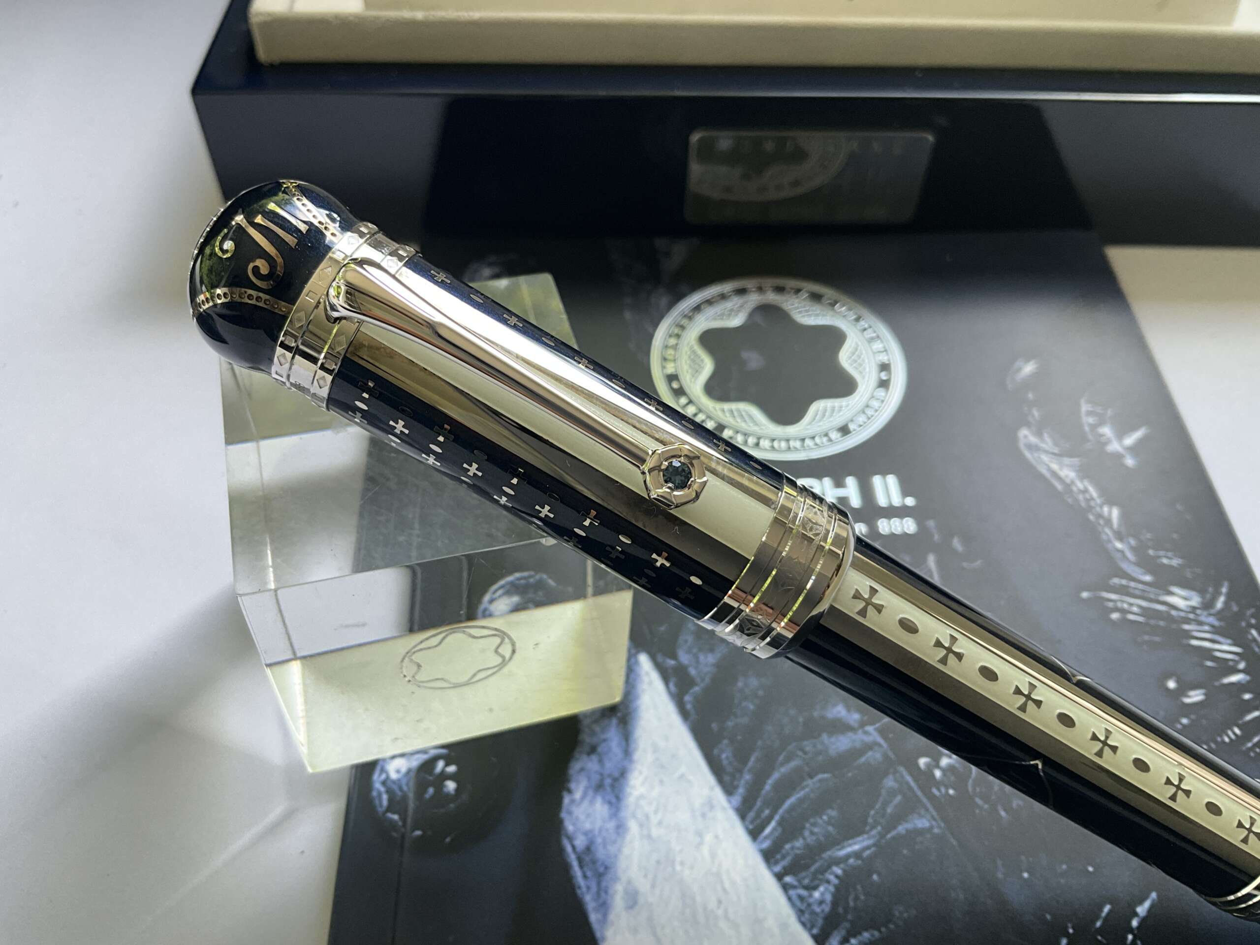 Montblanc Patron of the Arts Joseph II 888 Limited Edition Fountain Pen - Image 3