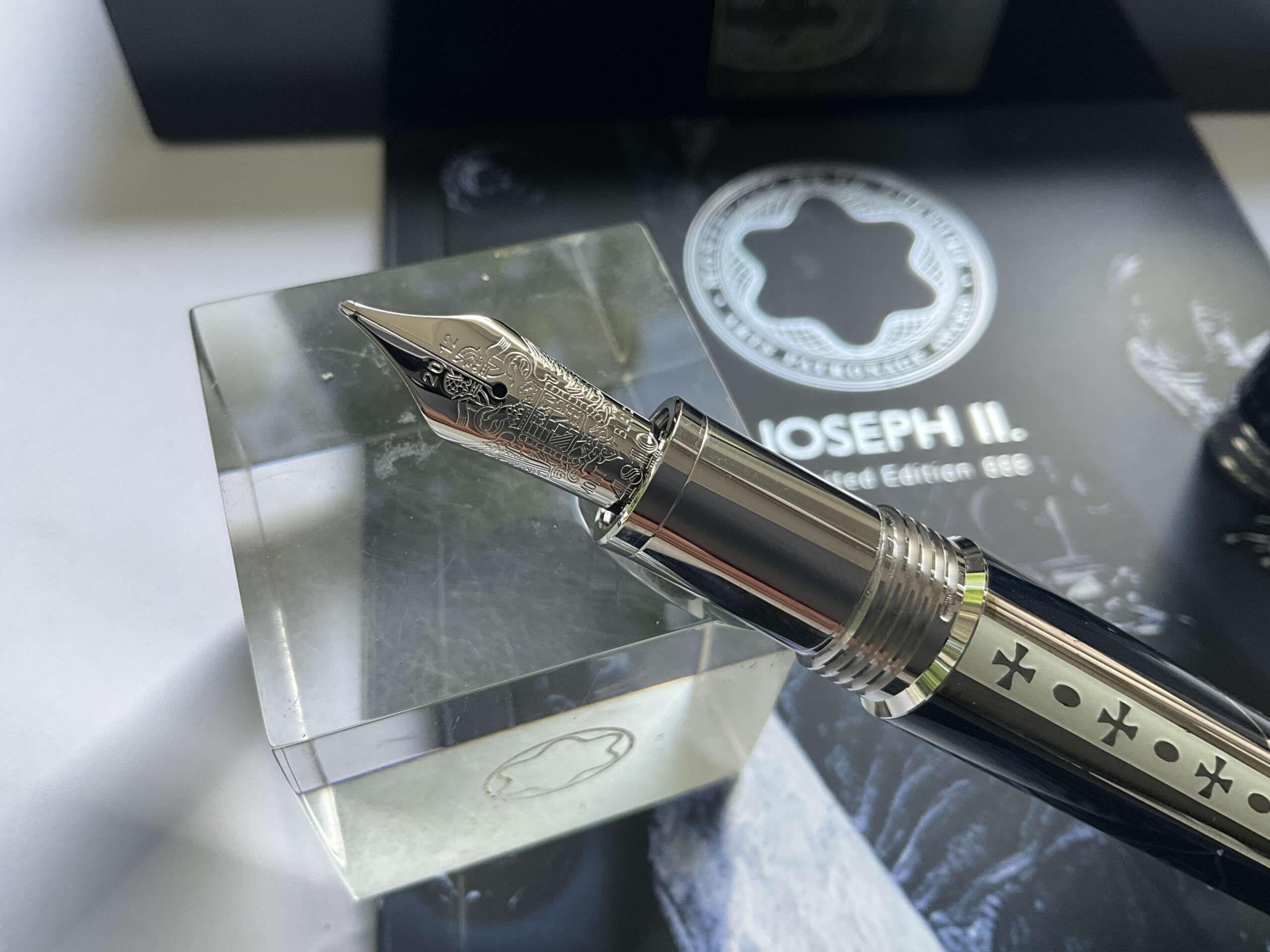 Montblanc Patron of the Arts Joseph II 888 Limited Edition Fountain Pen - Image 2