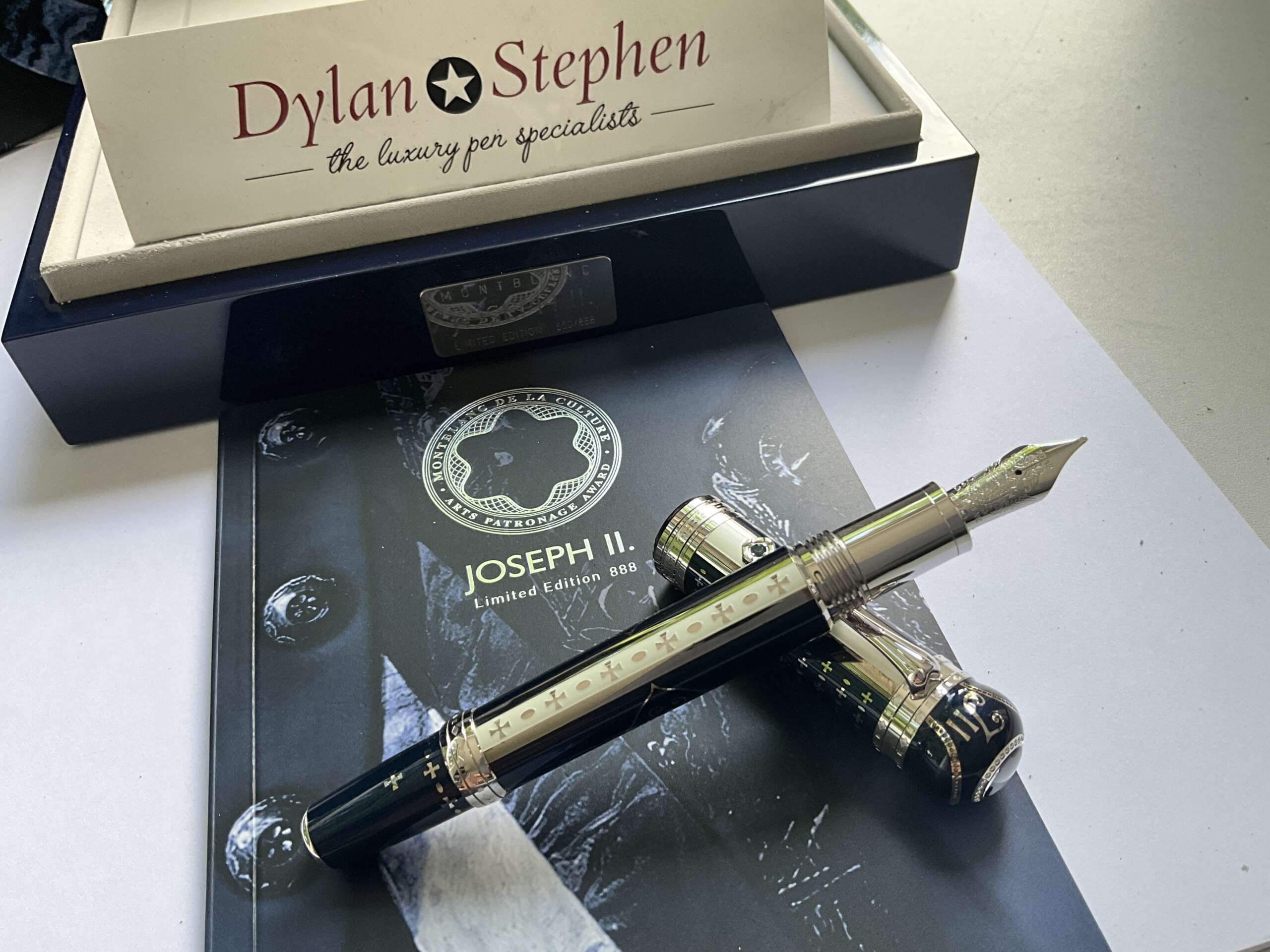 Montblanc Patron of the Arts Joseph II 888 Limited Edition Fountain Pen - Image 5