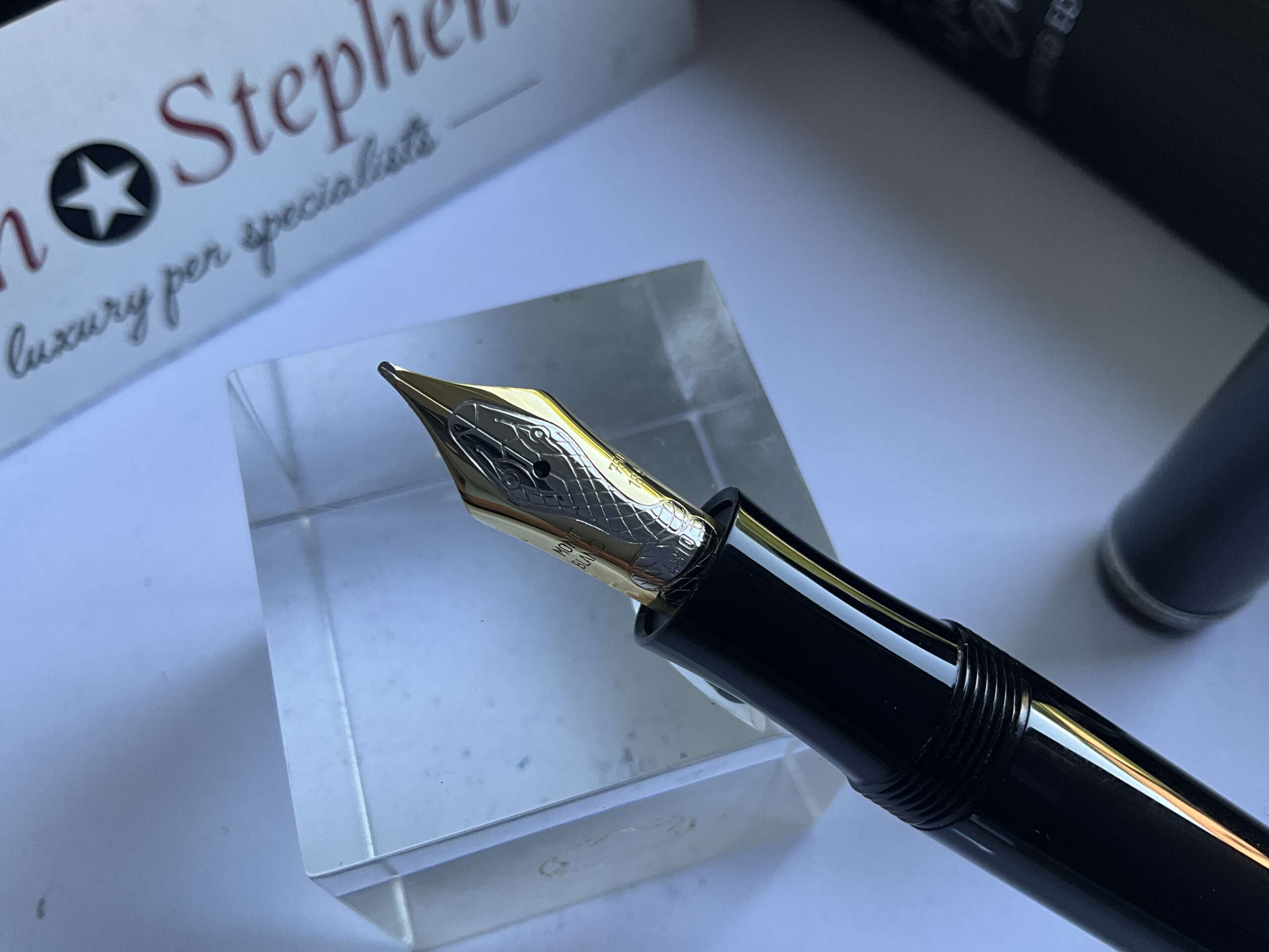 Montblanc Meisterstuck Writers Limited Edition Agatha Christie Fountain Pen - Image 2