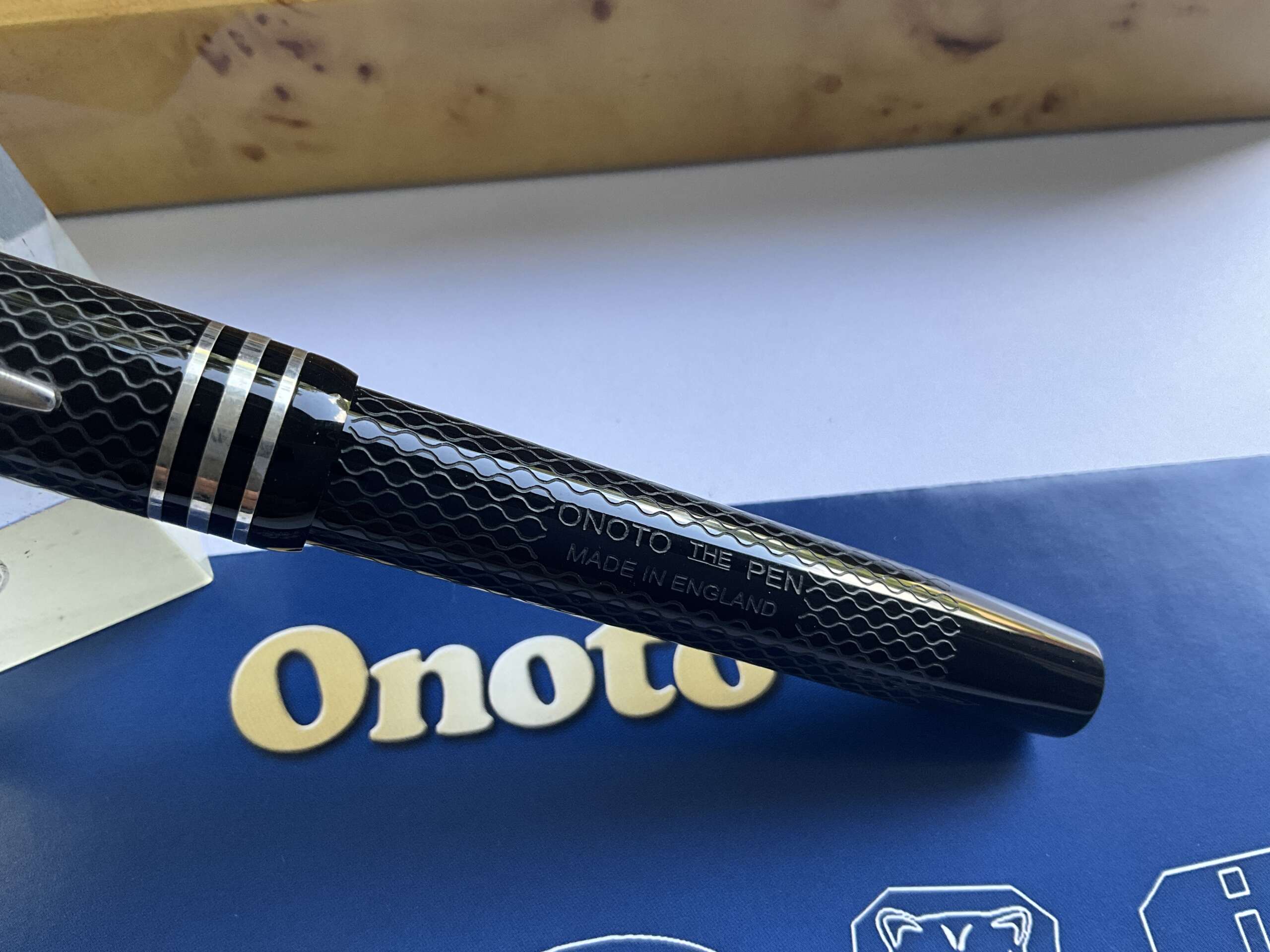 Onoto Magna Classic Black and Silver Chased Limited Edition Rollerball Pen - Image 3