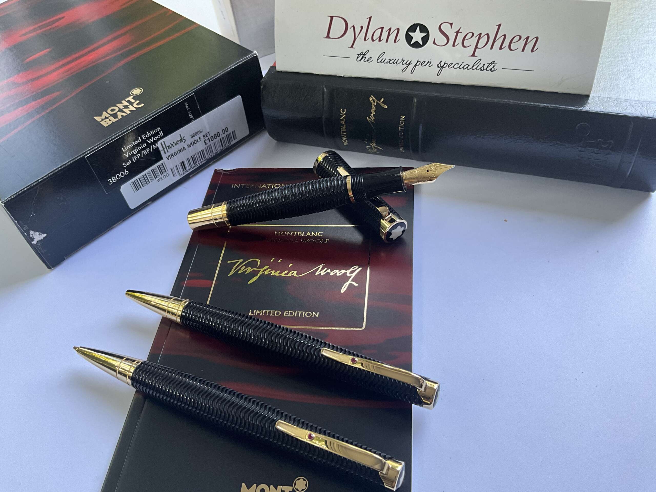 Montblanc Writers Limited Edition Virginia Woolf Writing Set - Image 4