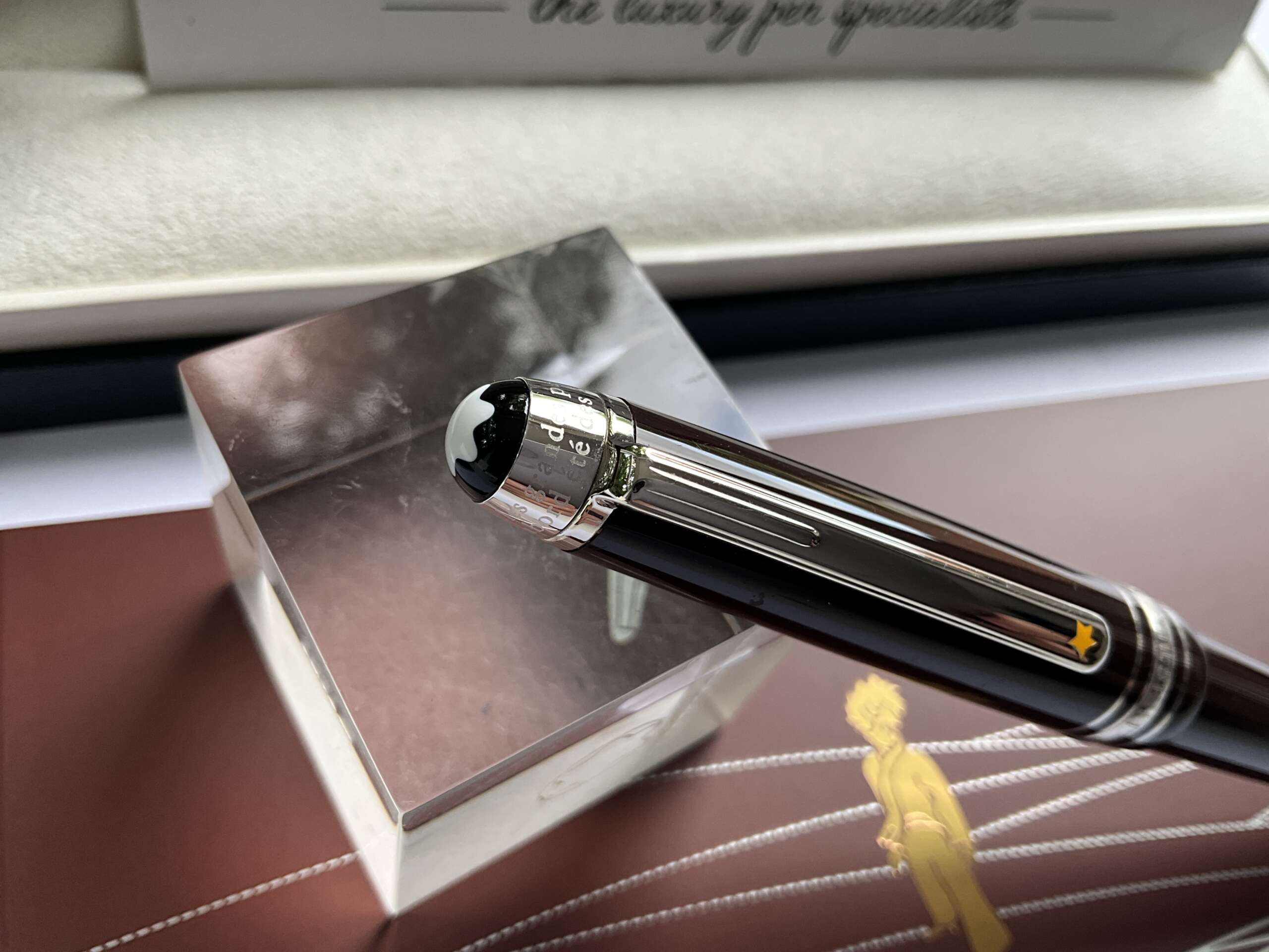 Montblanc Meisterstuck Le Petite Prince & Aviator Mid Size Ballpoint Pen - Image 2