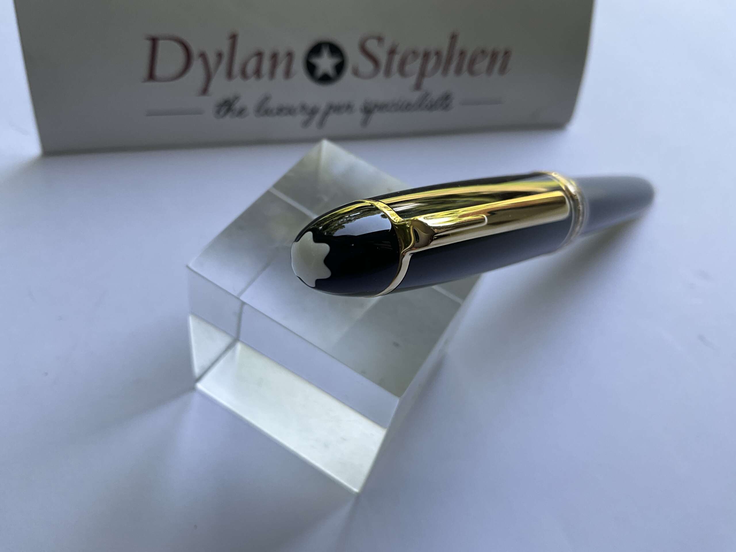Montblanc Meisterstuck 161 Legrand Gold Line Ballpoint Pen - Image 2
