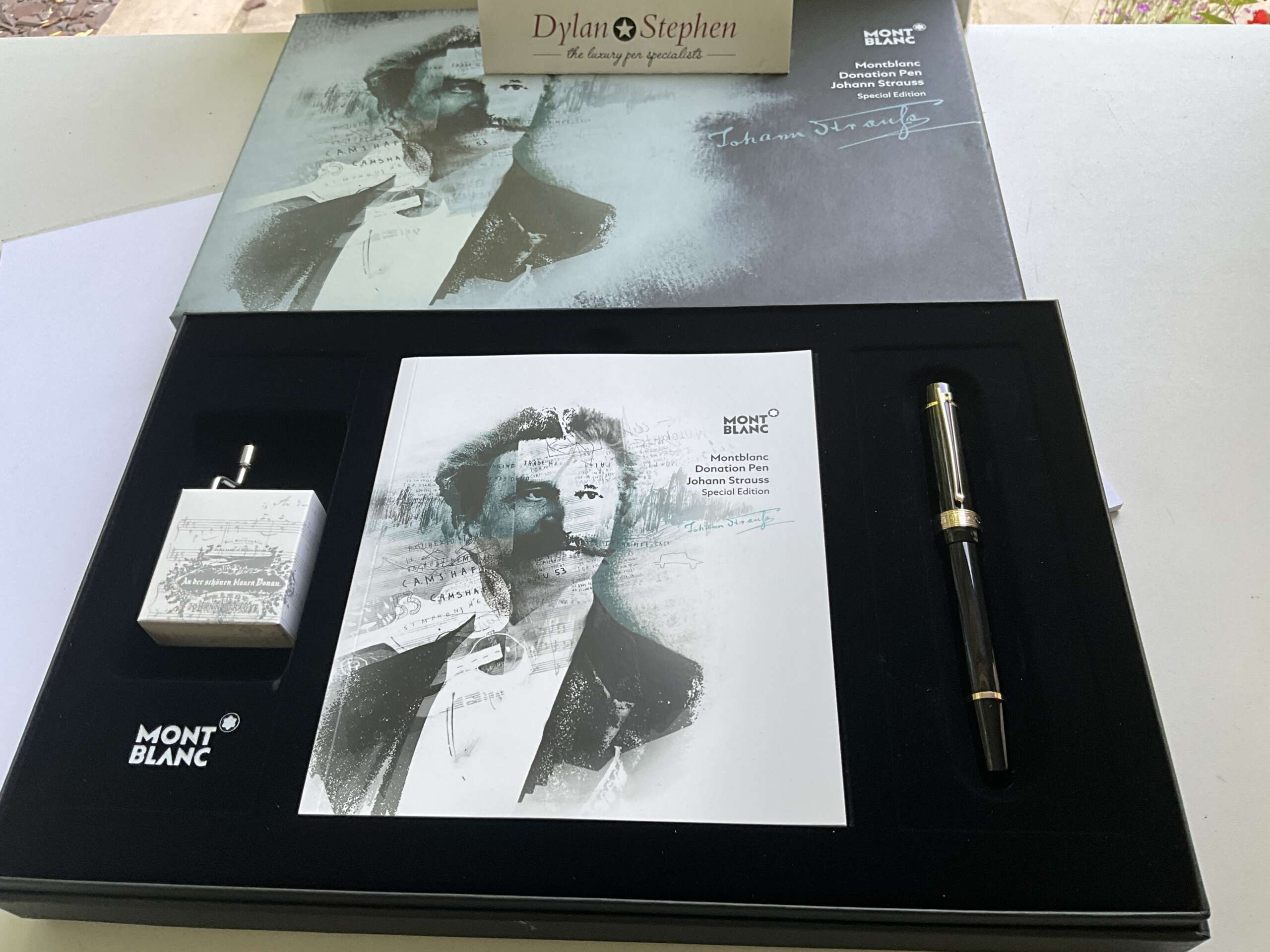 Montblanc Meisterstuck Johann Strauss Donation Special Edition Rollerball Pen - Image 6