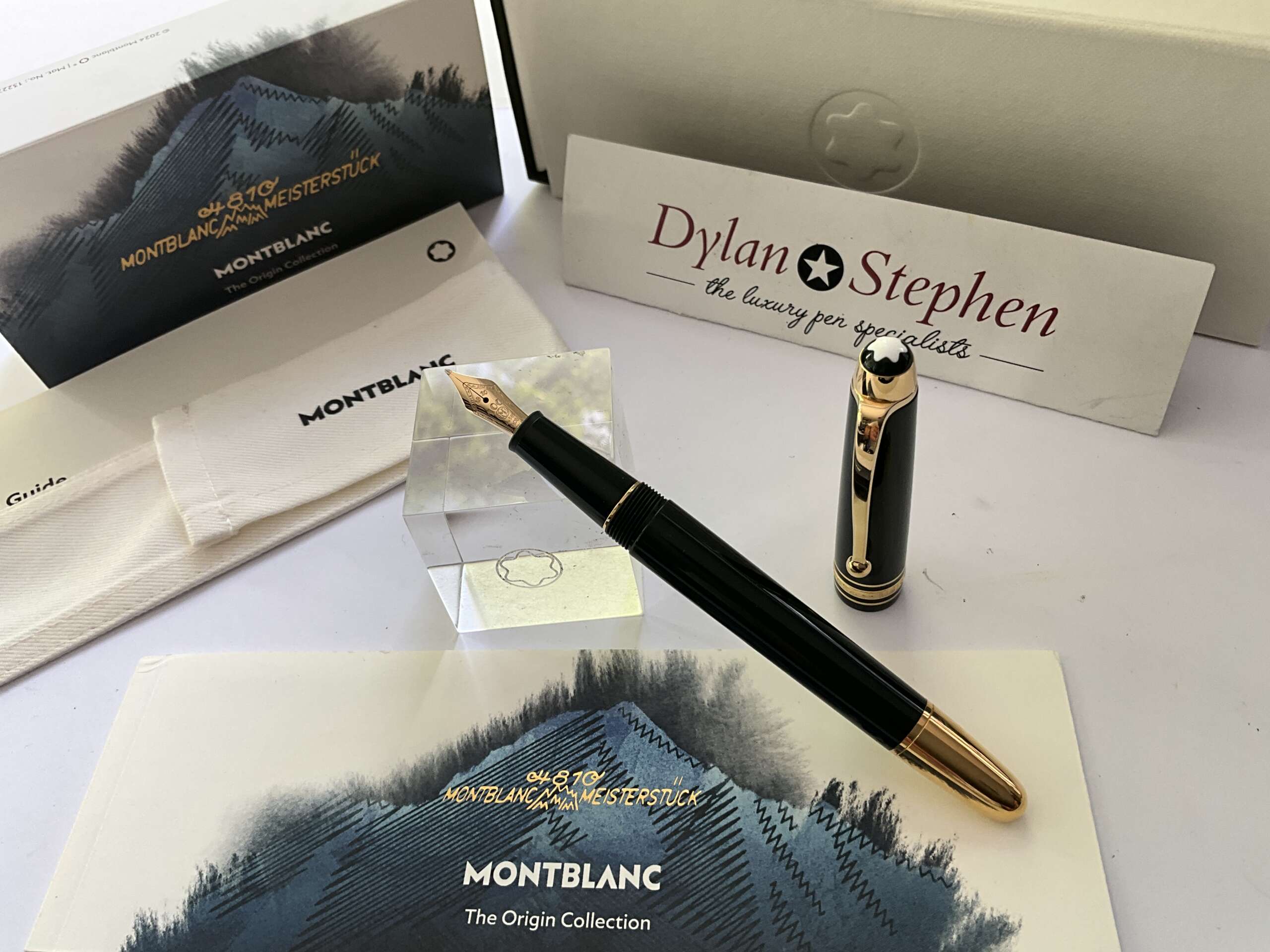 Montblanc Meisterstuck The Origin Collection Green Classique Fountain Pen - Image 6