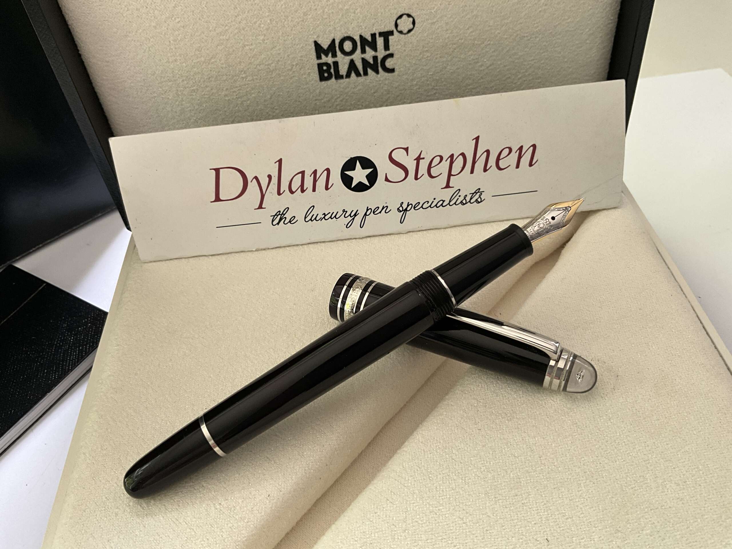 Montblanc Meisterstuck Diamond Special Edition Classique Fountain Pen - Image 4
