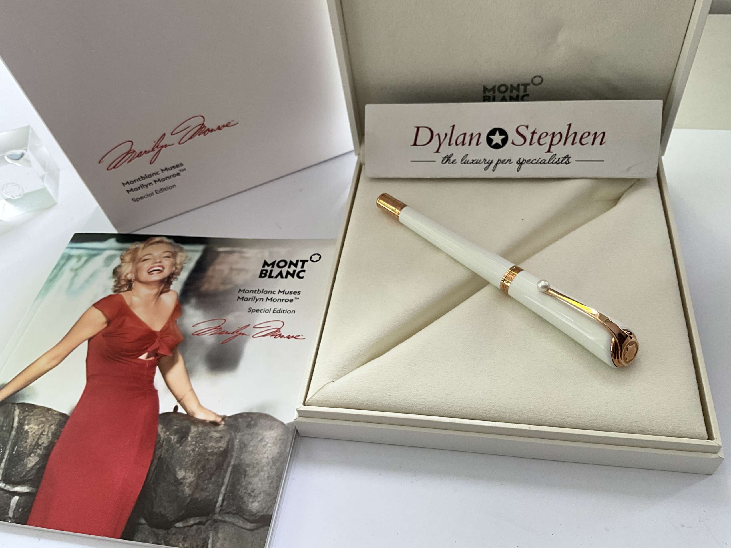 Montblanc Marilyn Monroe Mused Special Edition Rollerball Pen - Image 7