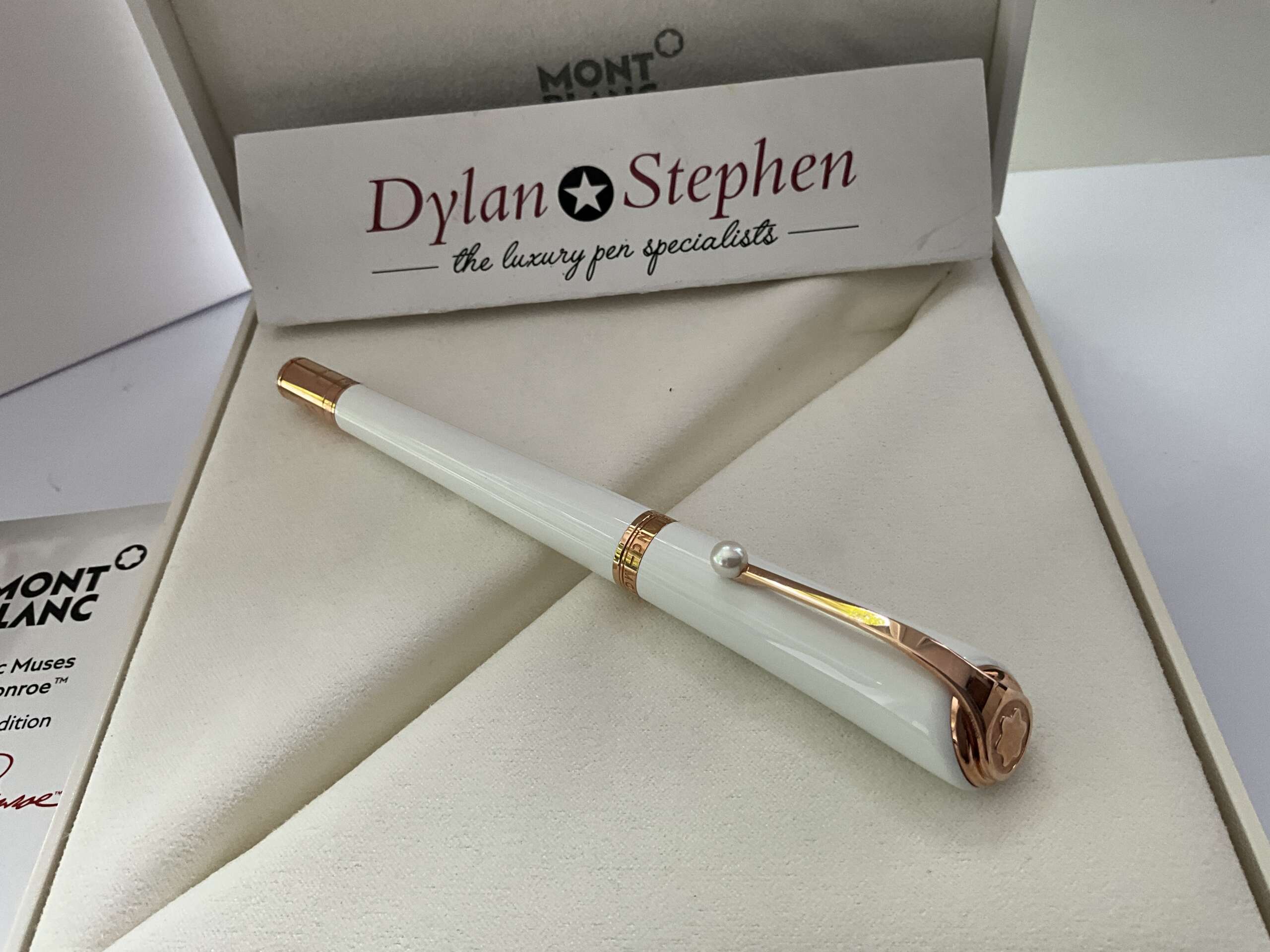 Montblanc Marilyn Monroe Mused Special Edition Rollerball Pen - Image 5
