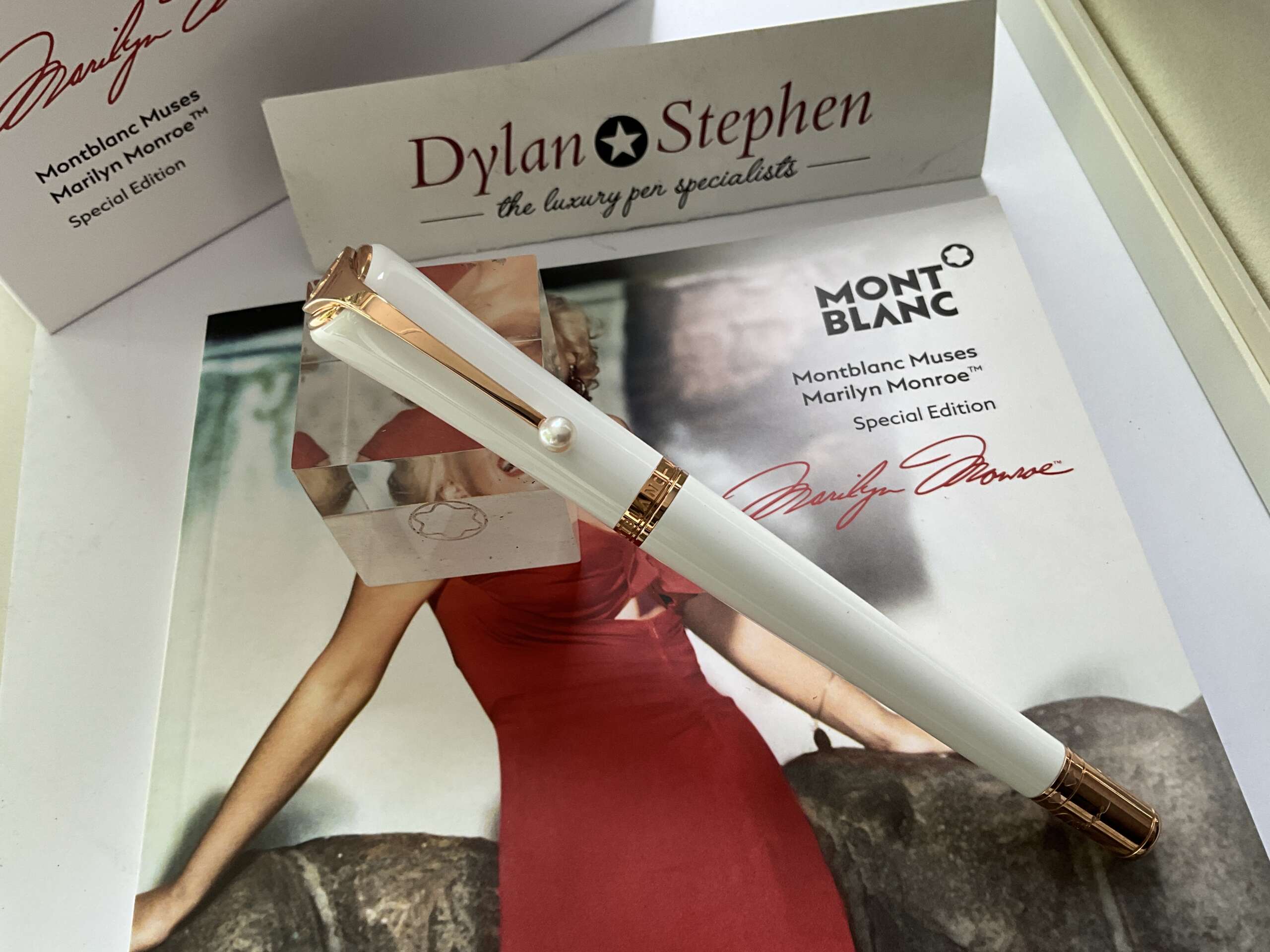 Montblanc Marilyn Monroe Mused Special Edition Rollerball Pen - Image 6