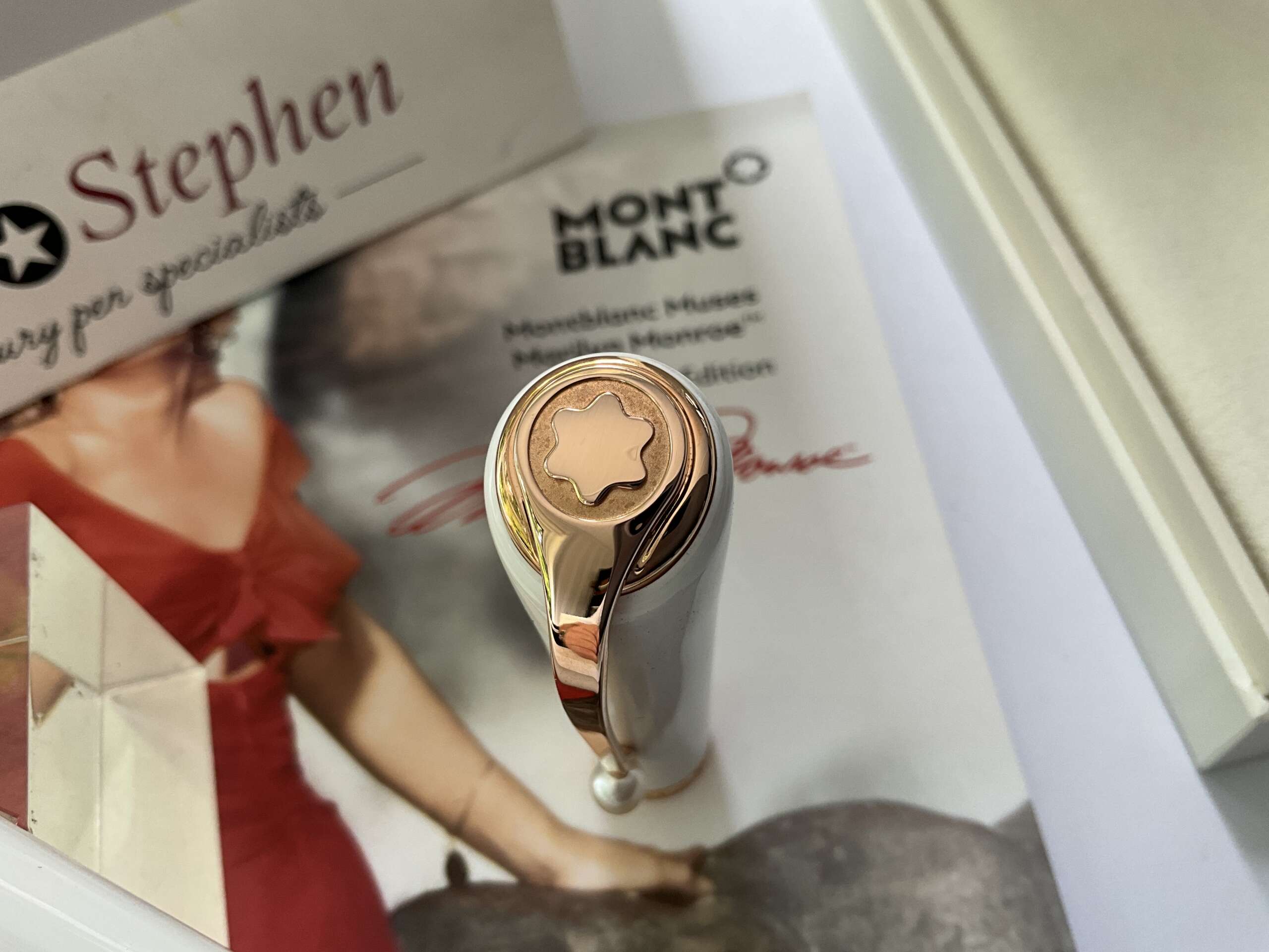 Montblanc Marilyn Monroe Mused Special Edition Rollerball Pen - Image 2
