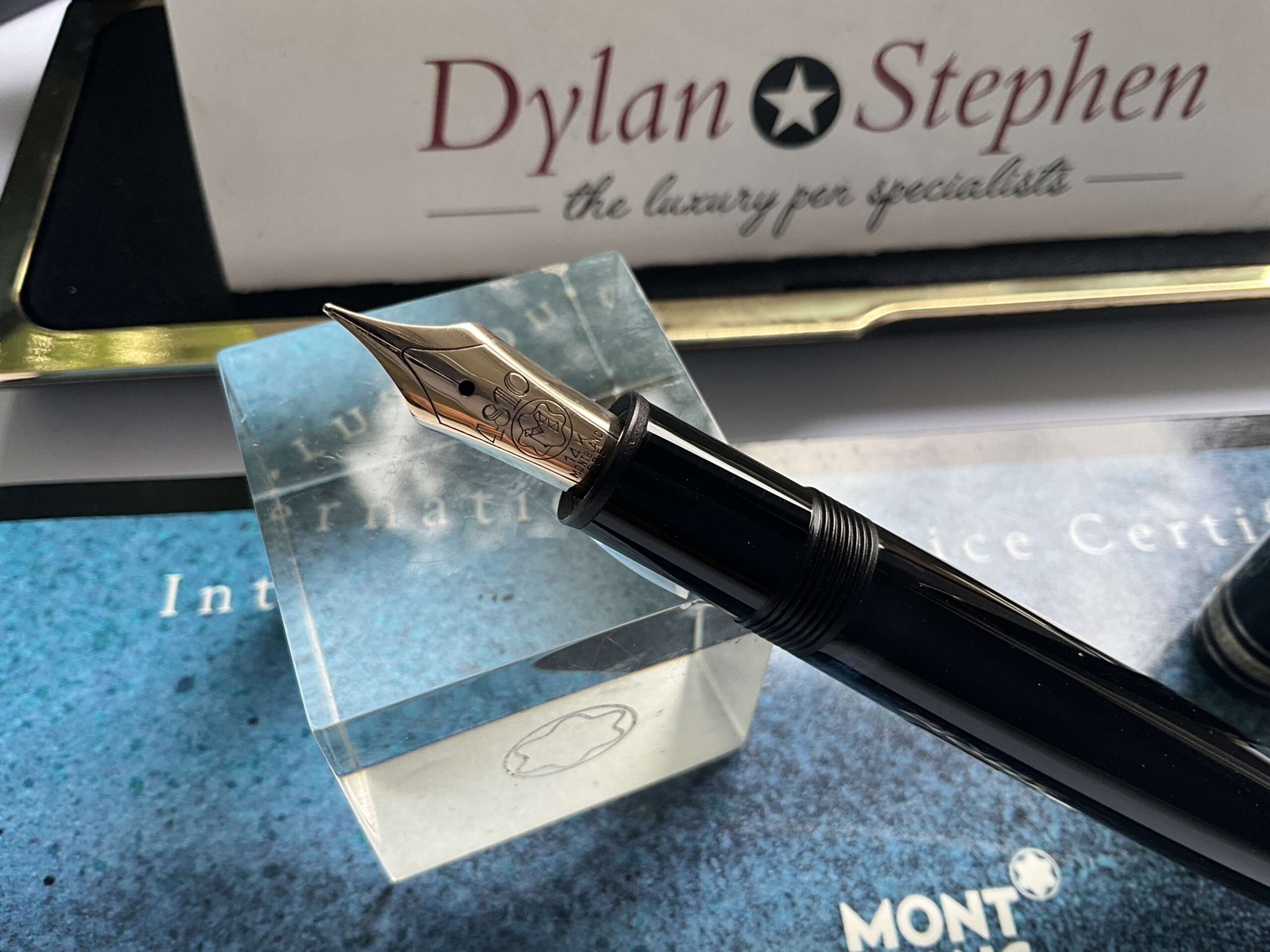Montblanc Meisterstuck 146 Legrand Gold Line Fountain Pen - Image 3
