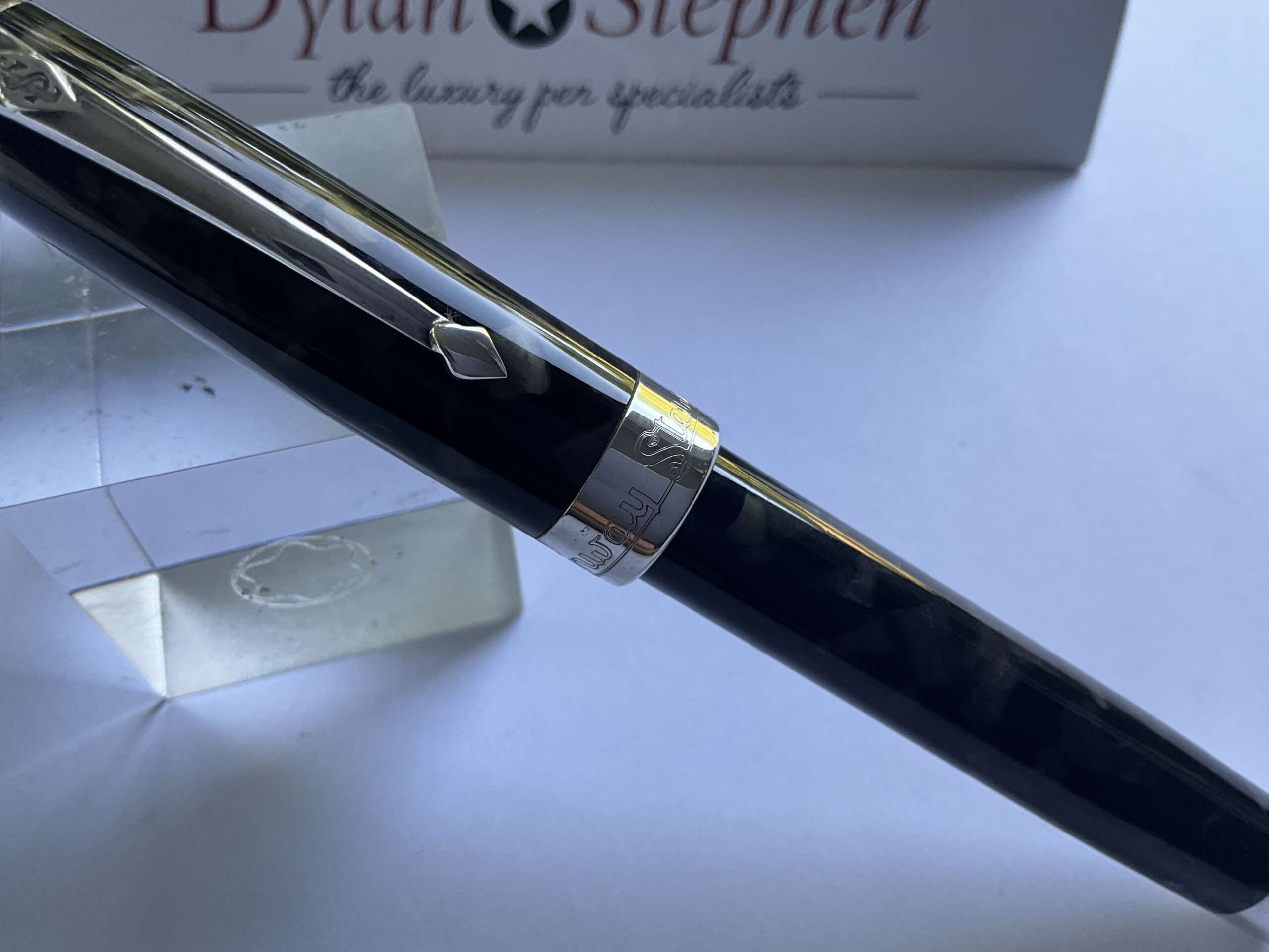 Conway Stewart Duro Sterling Silver II Black / Grey Graphite fountain pen - Image 5