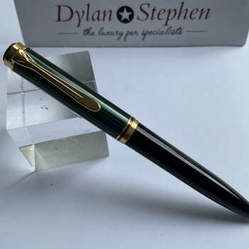 Pelikan Souveran K600 Green + Black ballpoint pen