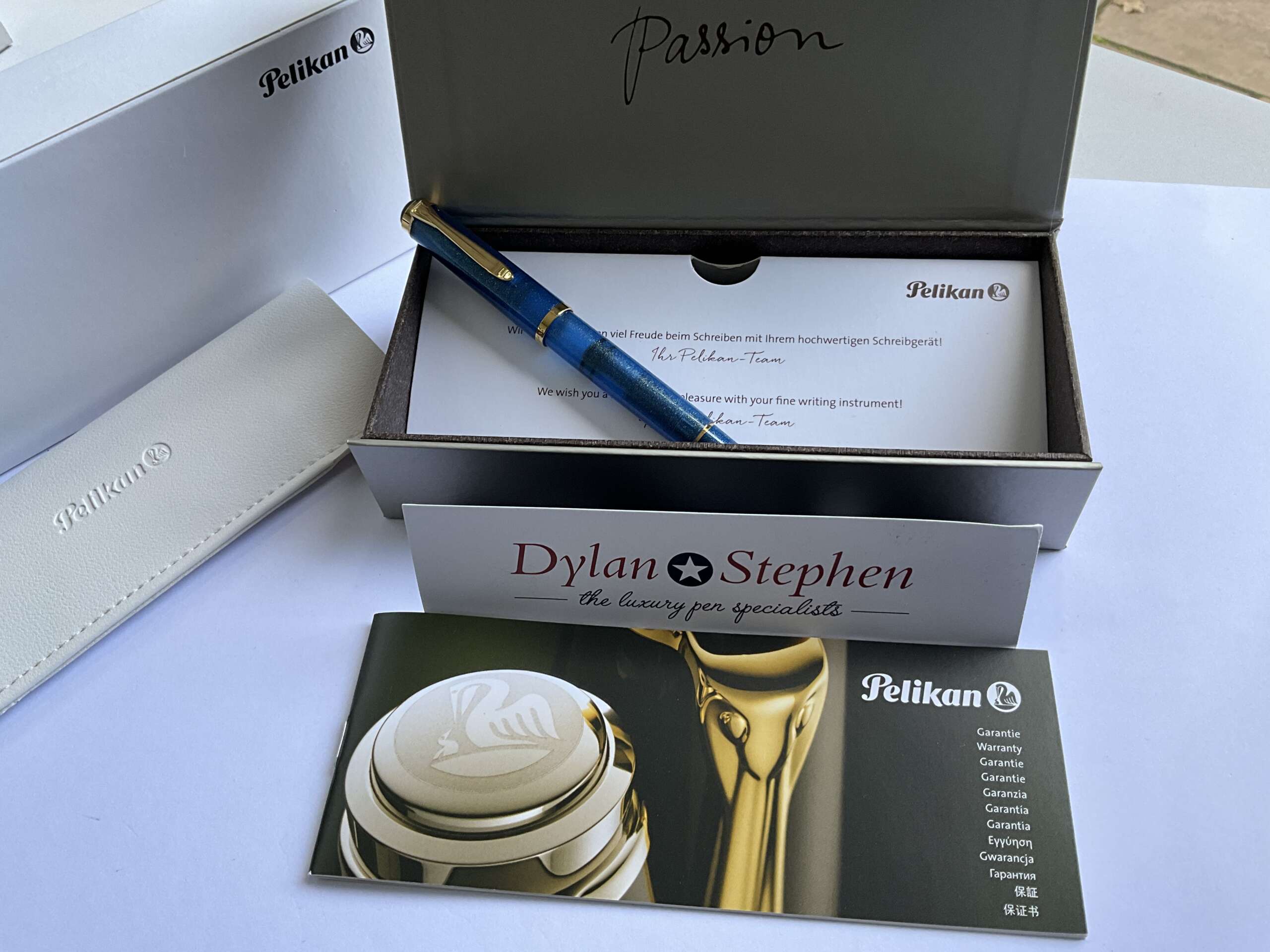 Pelikan M200 Golden Lapis Fountain Pen - Image 6