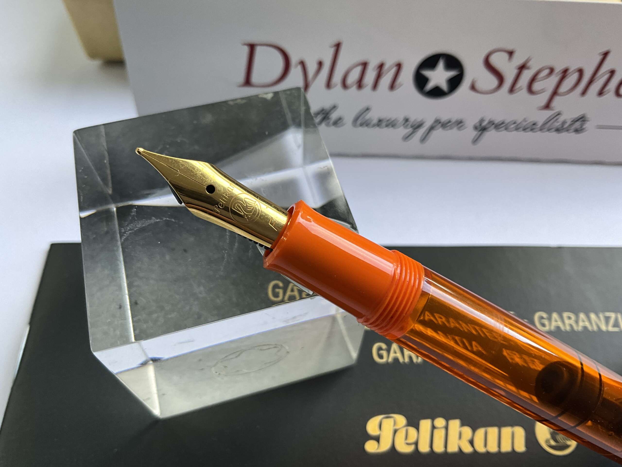 Pelikan M200 Orange Delight Demonstrator Fountain Pen - Image 2