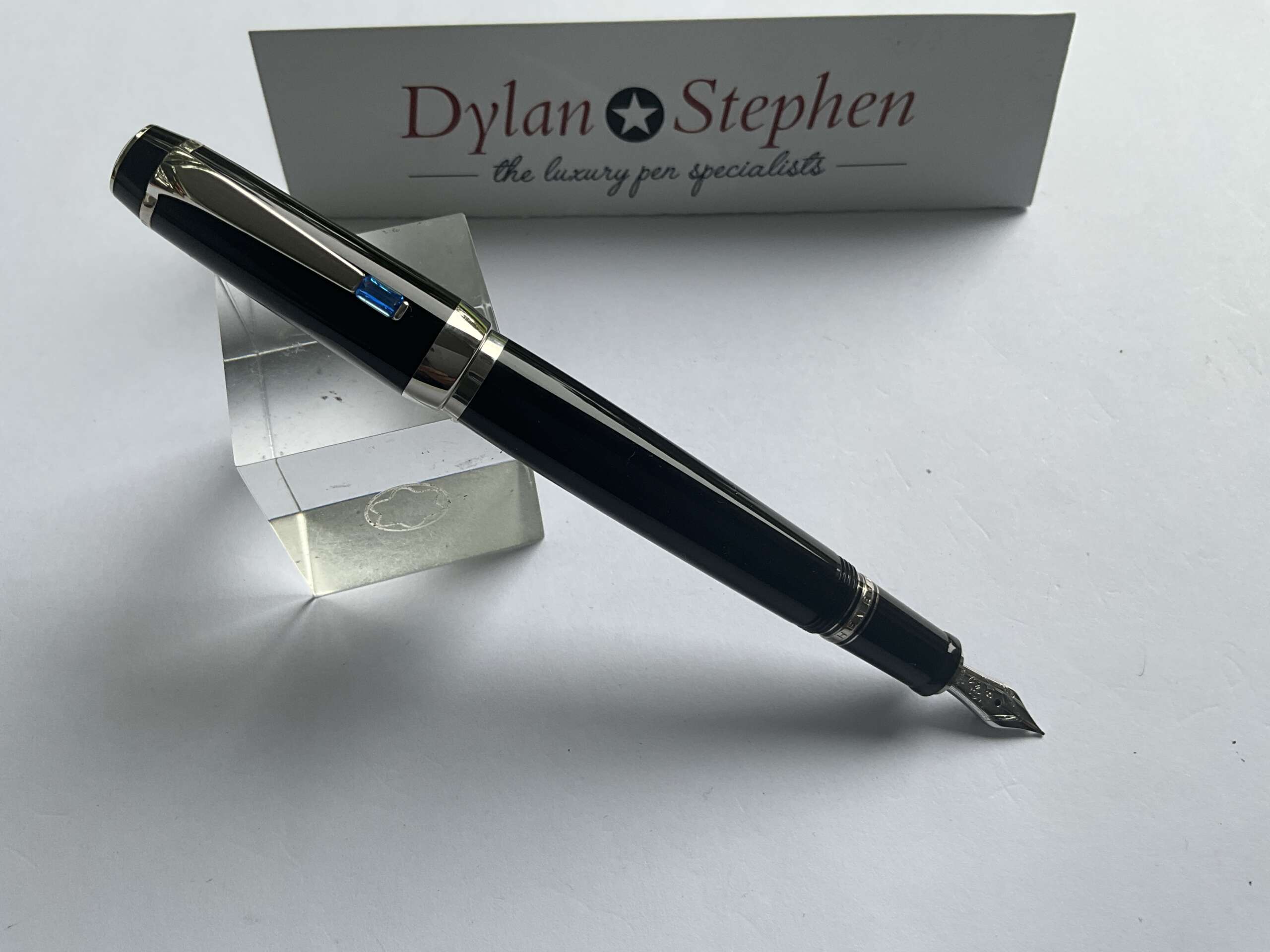 Montblanc Boheme Bleu Platinum Mid Size Fountain Pen - Image 5